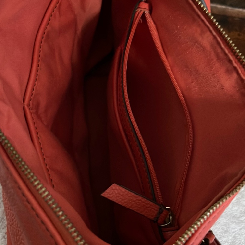 Liz Claiborne Orange Shoulder Bag Zipper Top Closure - Picture 7 of 16